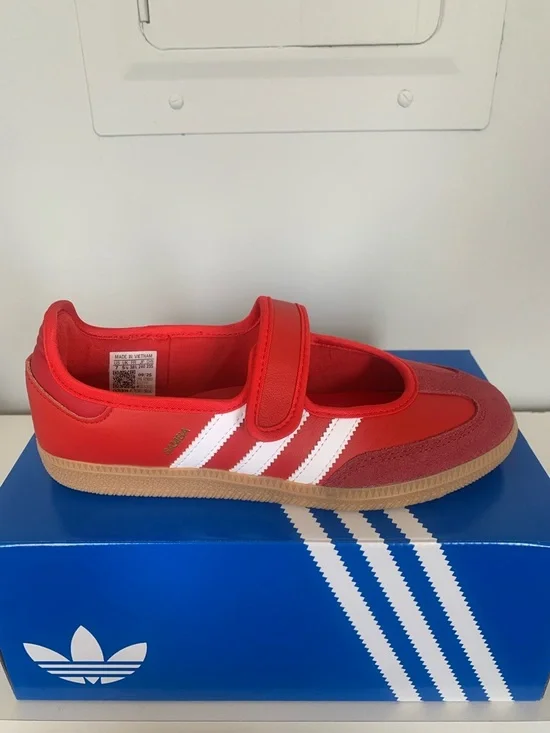 Samba Jane Shoes - Red - Picture 6 of 7